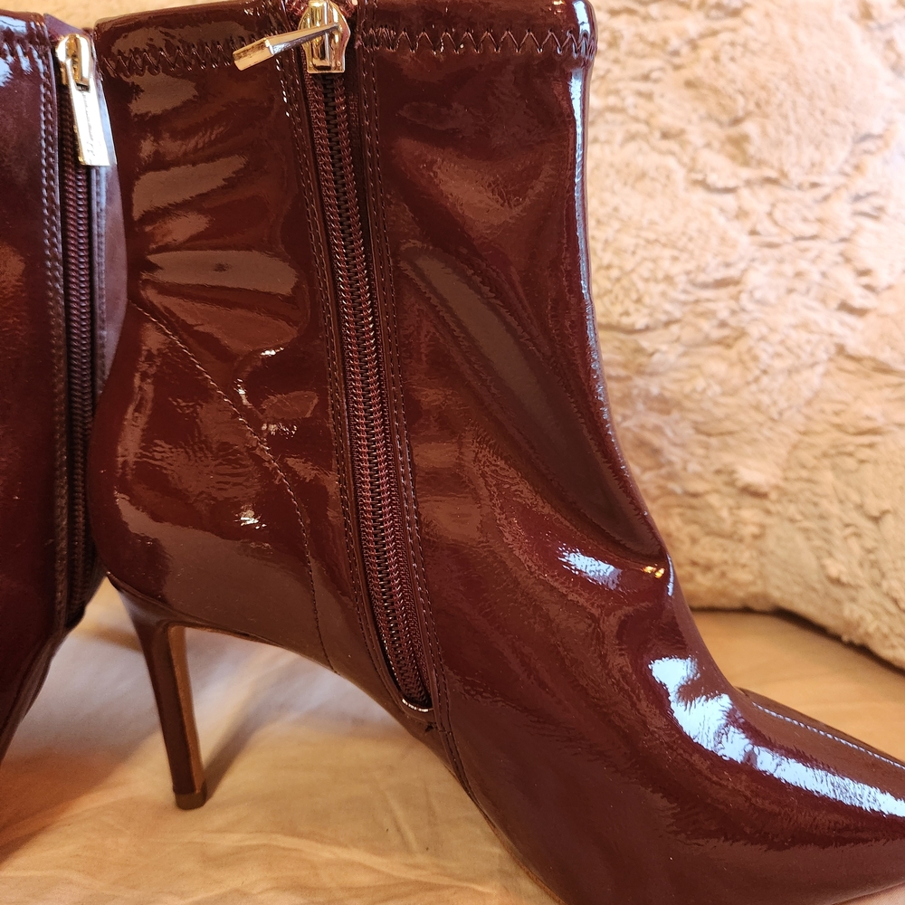 Jessica Simpson Glossy Maroon Heeled Boots